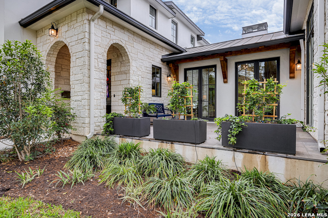 Image 5 of 52 For 605 Morningside