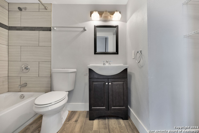 Image 11 of 13 For 121 Howard  3