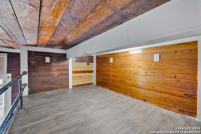 Image 12 of 13 For 121 Howard  3