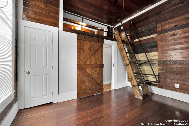 Image 9 of 13 For 121 Howard  3