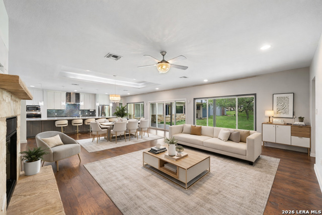 Image 8 of 38 For 7970 S Verde Drive