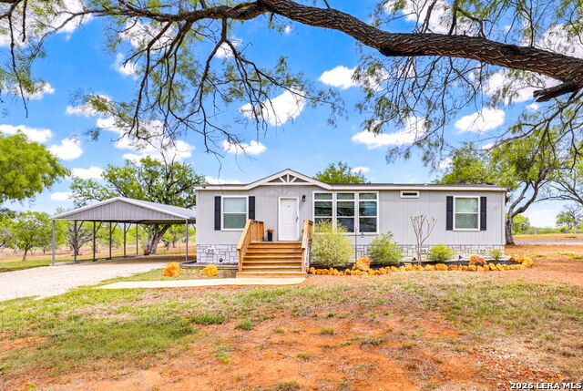 Details for 126 County Road 157, Floresville, TX 78114