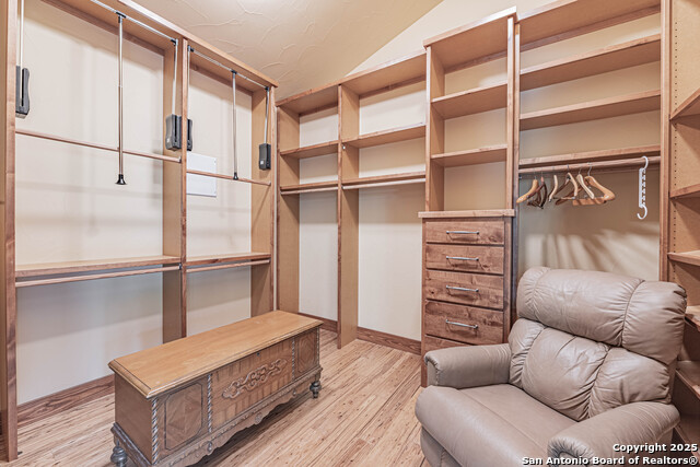 Listing photo id 10 for 2041 Fm 1340