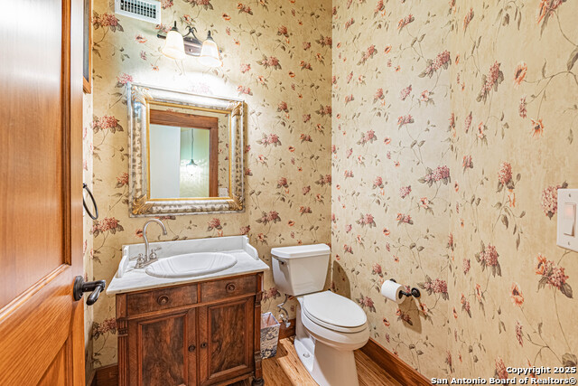 Listing photo id 16 for 2041 Fm 1340