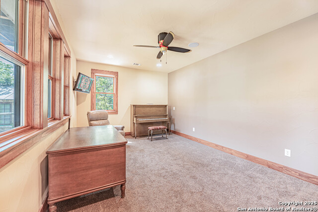 Listing photo id 21 for 2041 Fm 1340