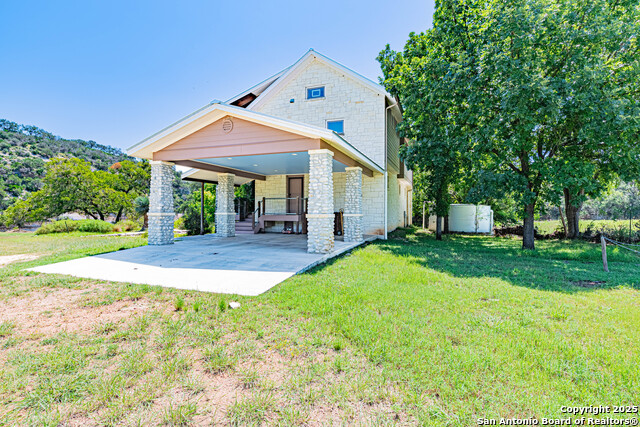 Listing photo id 35 for 2041 Fm 1340