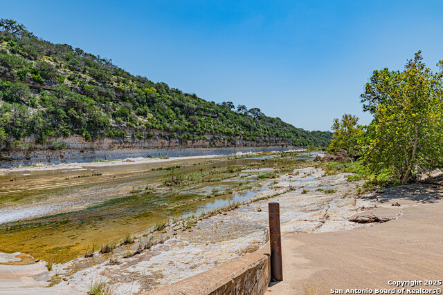 Listing photo id 37 for 2041 Fm 1340