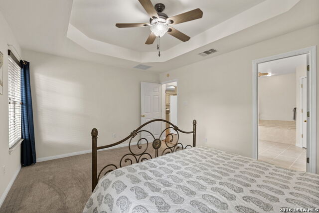 Listing photo id 17 for 115 River Mdw