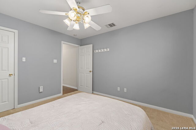 Listing photo id 22 for 115 River Mdw