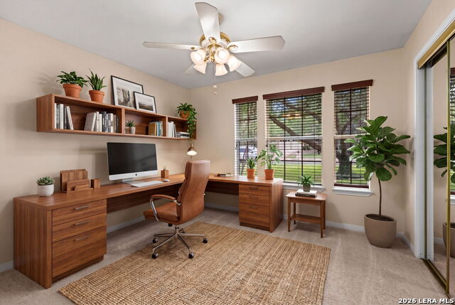 Listing photo id 23 for 115 River Mdw