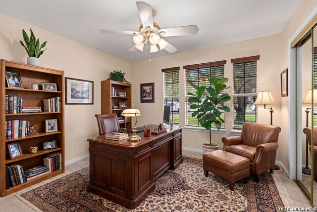 Listing photo id 24 for 115 River Mdw