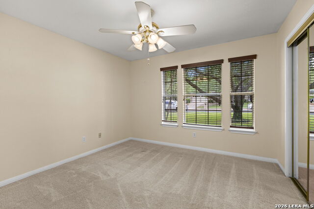 Listing photo id 25 for 115 River Mdw