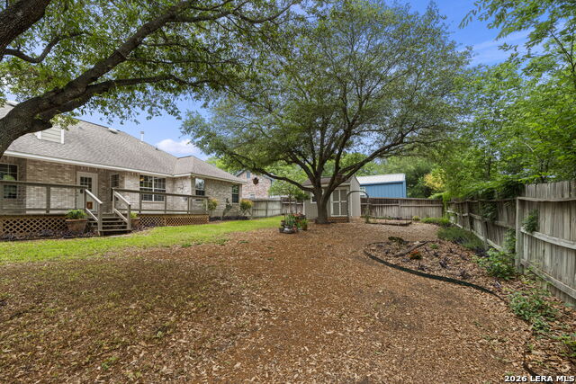 Listing photo id 27 for 115 River Mdw