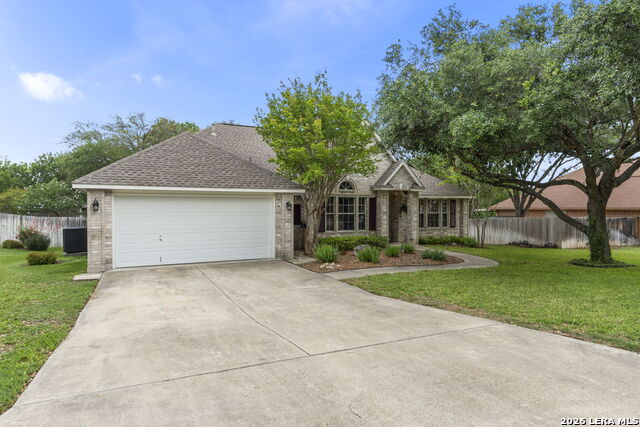 Listing photo id 41 for 115 River Mdw