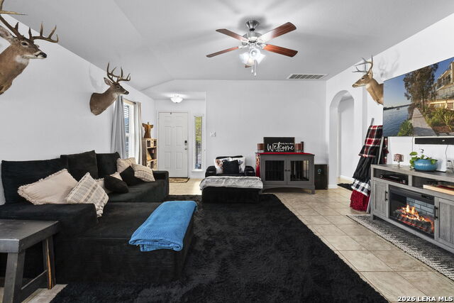 Listing photo id 14 for 2610 Lonesome Creek Trl