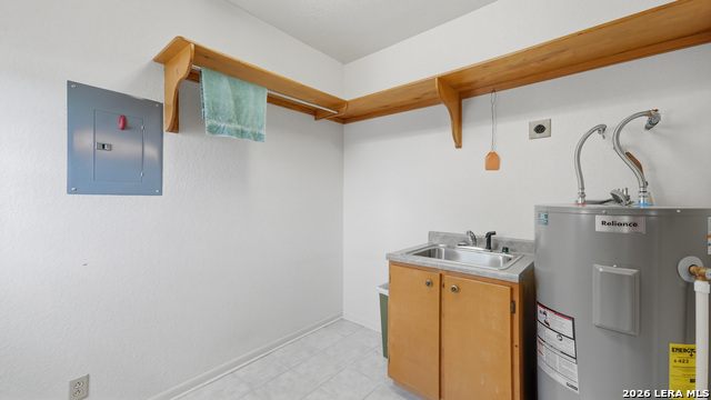 Image 32 of 39 For 1001 Horton Ln