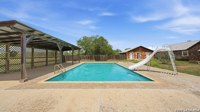 Image 36 of 39 For 1001 Horton Ln