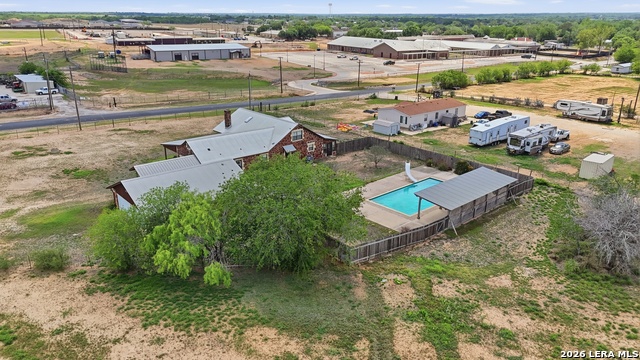 Image 5 of 39 For 1001 Horton Ln