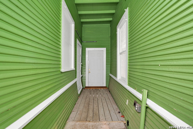 Image 10 of 22 For 427 & 431 Dunning