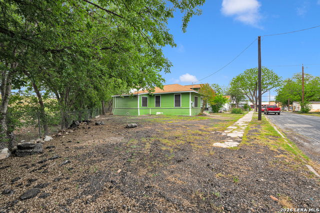 Image 13 of 22 For 427 & 431 Dunning