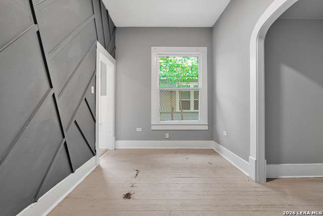 Image 15 of 22 For 427 & 431 Dunning