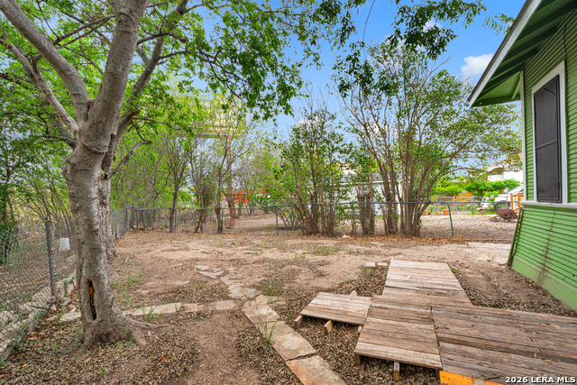 Image 21 of 22 For 427 & 431 Dunning