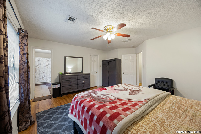 Image 18 of 30 For 6425 Maverick Oak