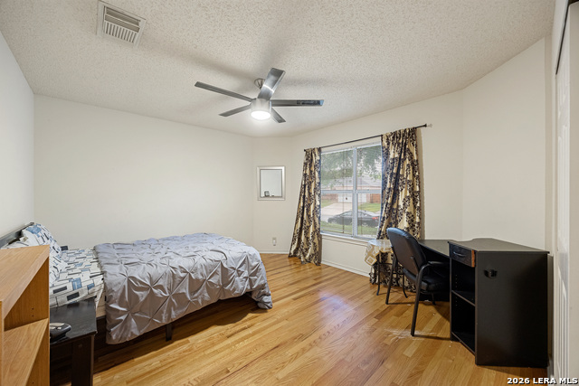 Image 23 of 30 For 6425 Maverick Oak