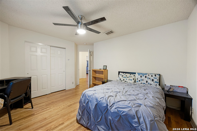 Image 24 of 30 For 6425 Maverick Oak