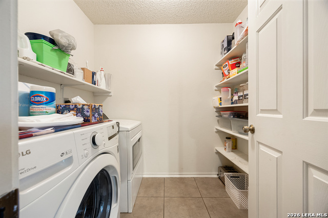 Image 25 of 30 For 6425 Maverick Oak