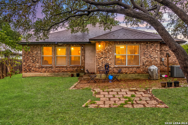 Image 26 of 30 For 6425 Maverick Oak