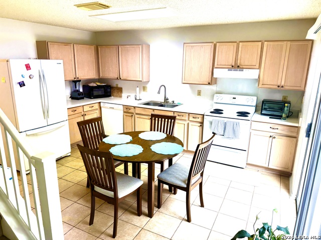 Image 10 of 29 For 9823 Alisa Brooke