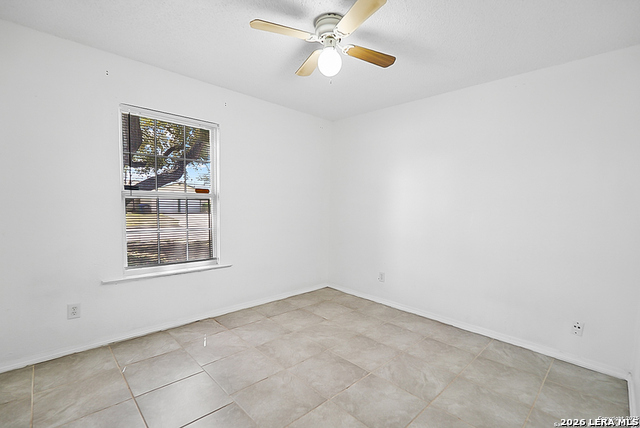 Image 10 of 13 For 3815 Pipers Crest