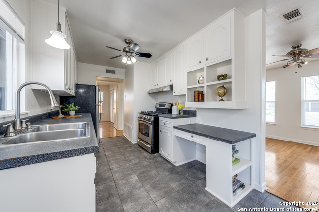 Image 7 of 15 For 415 Robinhood