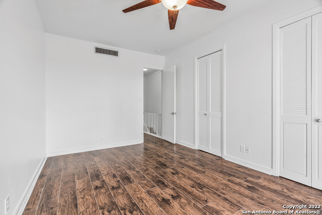 Image 13 of 14 For 7711 Broadway  27c