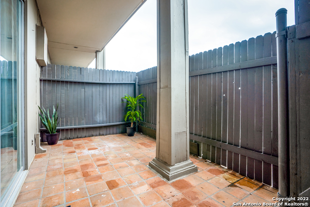 Image 8 of 14 For 7711 Broadway  27c