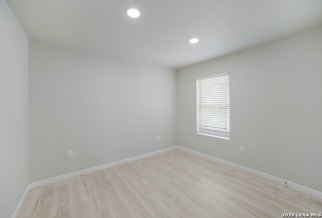 Image 15 of 17 For 1702 Hays  Unit 104