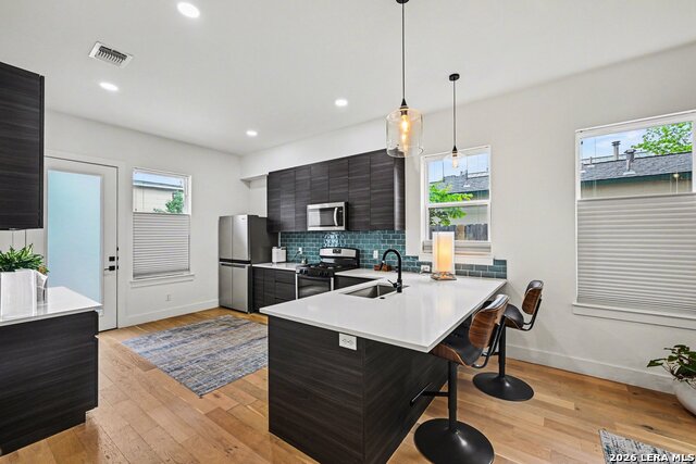 Image 14 of 31 For 719 Eleanor Ave  102