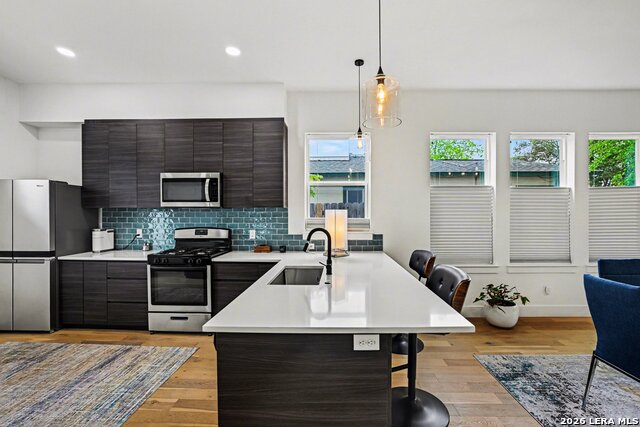 Image 15 of 31 For 719 Eleanor Ave  102