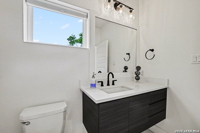 Image 27 of 31 For 719 Eleanor Ave  102