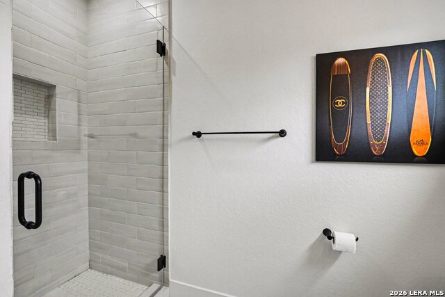 Image 28 of 31 For 719 Eleanor Ave  102