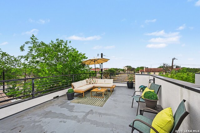 Image 29 of 31 For 719 Eleanor Ave  102