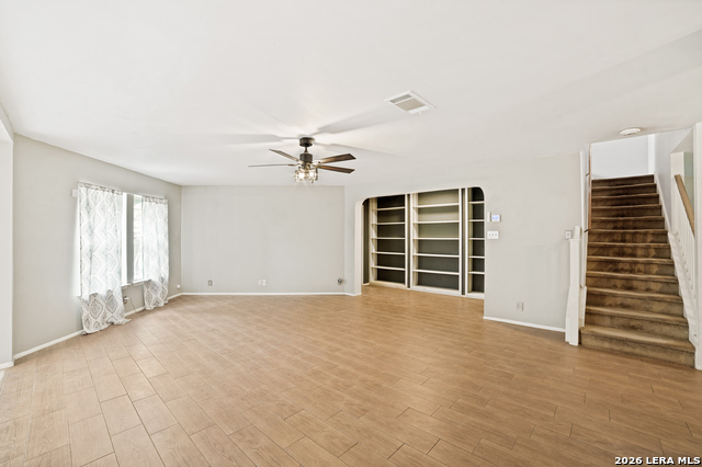 Image 8 of 26 For 9818 Kenbridge Dr