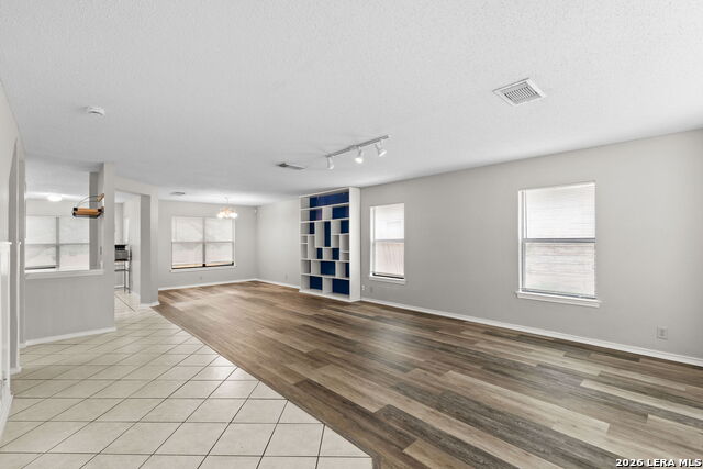 Image 3 of 15 For 2312 Newoak Park