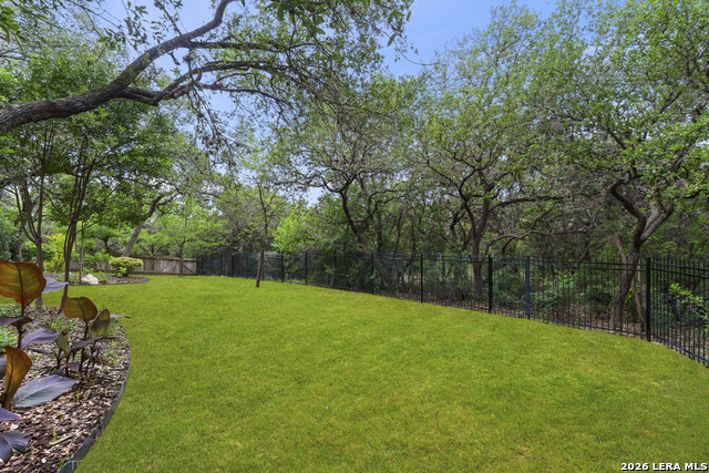 Image 32 of 40 For 1722 Sandringham