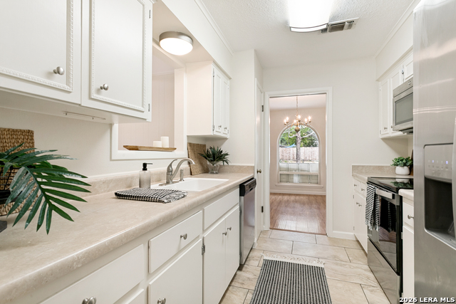 Image 18 of 33 For 10422 Severn Rd