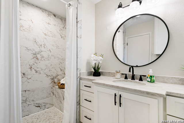 Image 21 of 33 For 10422 Severn Rd