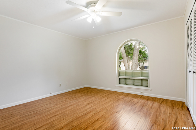 Image 23 of 33 For 10422 Severn Rd