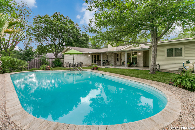 Image 29 of 33 For 10422 Severn Rd