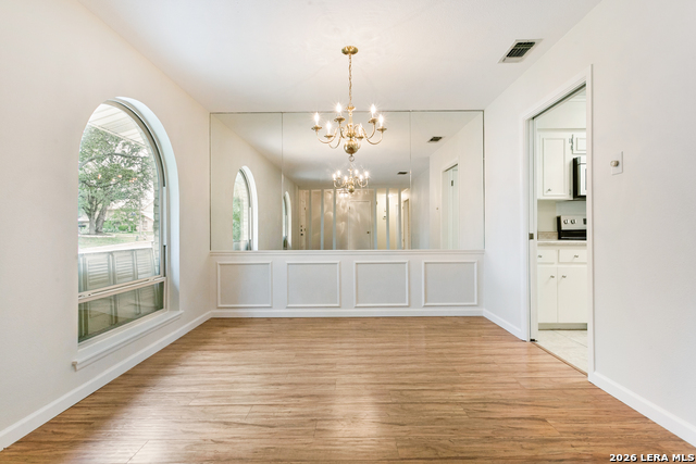 Image 9 of 33 For 10422 Severn Rd